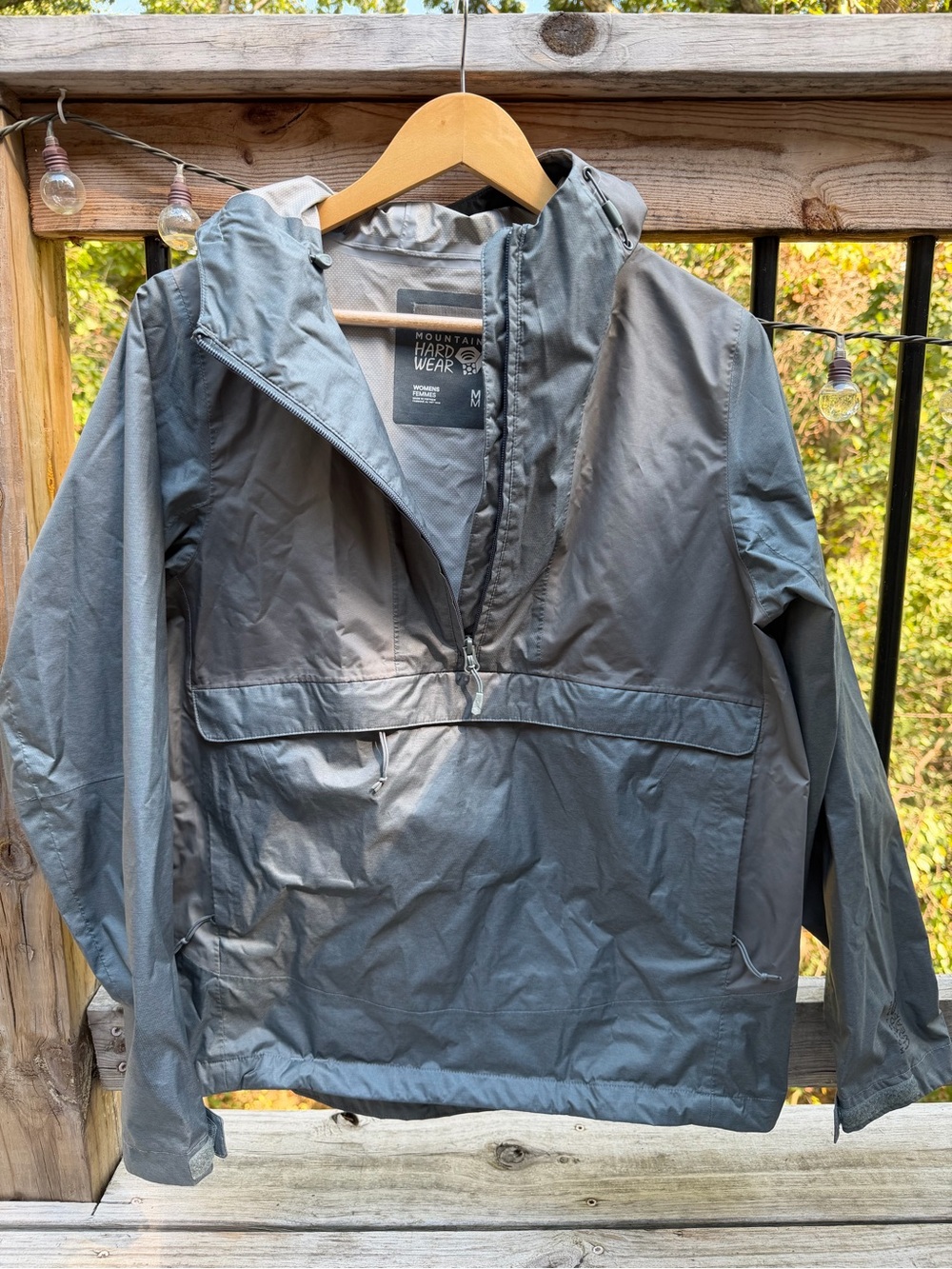 Mountain Hardwear Women’s Slate Gray Pullover Hooded Windbreaker
